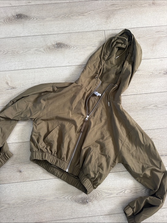 Forever 21 Jackets & Blazers - Women’s hooded Windbreaker Jacket - Olive